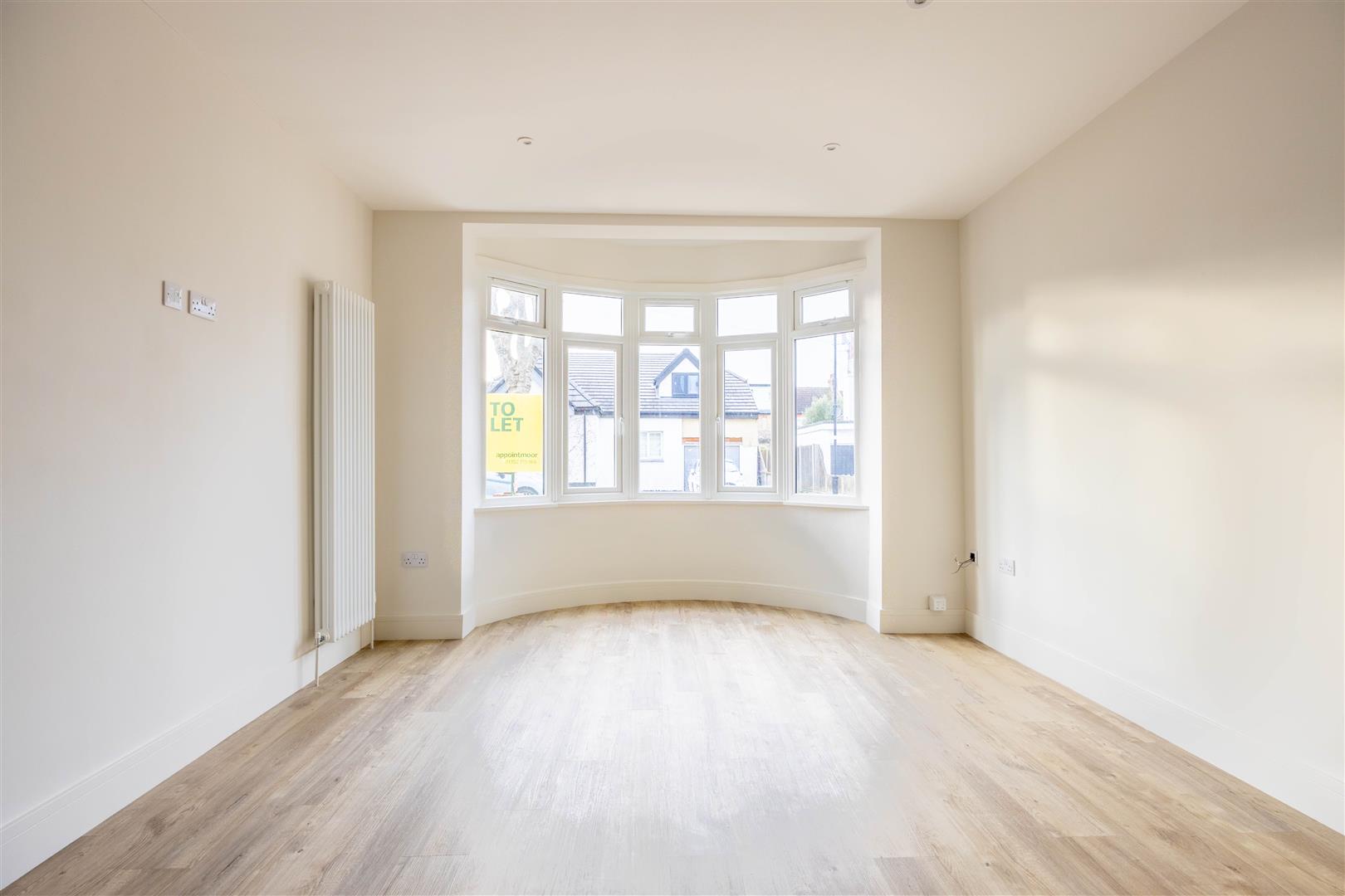 Lounge/Kitchen